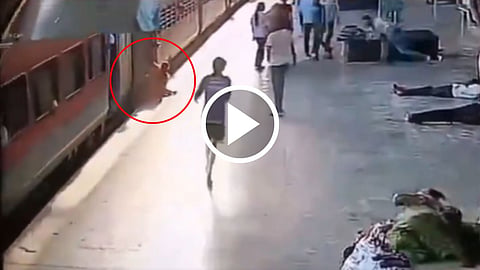 Itarsi Junction Rail Accident Video Viral On Social Media
