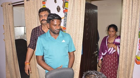 jabalpur-eow-raid-pola-rao-seized-document-of-flats-and-vehicle