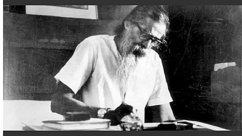 Tributes paid on Guruji Golwalkar's death anniversary; BJP leaders recalled his contribution to nation-building.