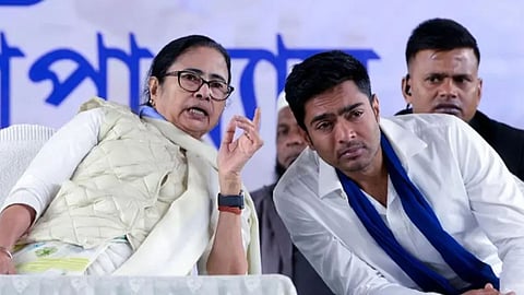 Mamata Banerjee Contempt Notice: कलकत्ता हाईकोर्ट का ममता बनर्जी और अभिषेक को नोटिस, जानें क्या है पूरा मामला