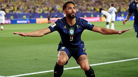 FIFA World Cup: Brazil shines with a dominant 3-0 victory over Haiti; Matheus Cunha scores twice.