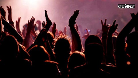 youth dies during live music concert mumbai worli dome concert death