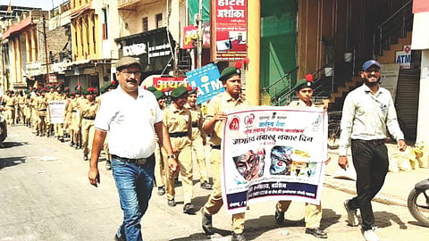 world anti tobacco day campaign washim ncc students choose life not tobacco street plays