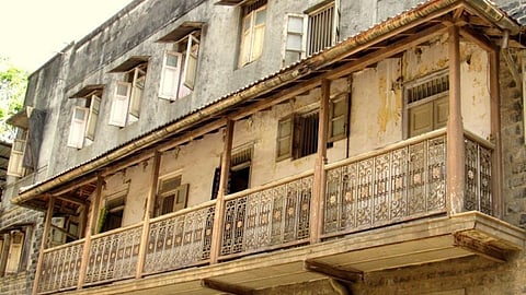 Pune Municipal Corporation Warning Dangerous Wadas in Pune