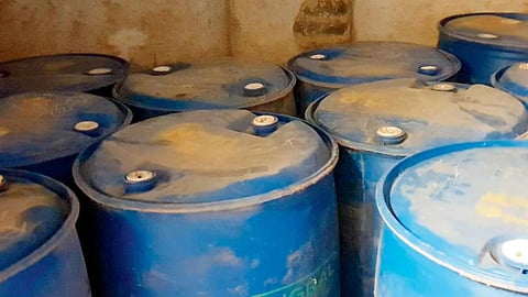 maharashtra fda inspection 970 chemical suppliers after pune hooch tragedy
