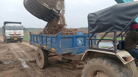 Irai River Soil Scam In Chandrapur