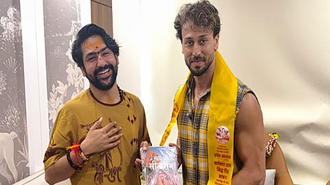 Tiger Shroff Meet Dhirendra Krishna Shastri Bageshwar Baba Balaji Film