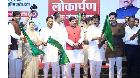Chief Minister Dr. Mohan Yadav inaugurating the District Drone Unit and launching the Indore Traffic Saathi mobile app at DRP Line in Indore.