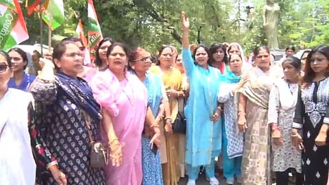 Bhopal Mahila Congress Protest