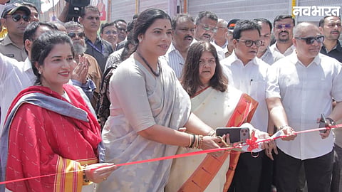 The 248-crore Mrunal Tai Gore flyover opened in Goregaon, cutting travel time to Oshiwara from 30 to 5 minutes, providing major relief from daily traffic congestion.