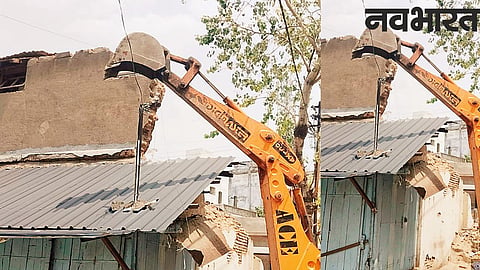 Following the High Court's stern stance, the Municipal Corporation has deployed bulldozers; action is now being taken not only against hawkers but also against shopkeepers who have encroached on public space.