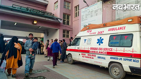 Hospitals have stretchers and wheelchairs, but the operators are nowhere to be found! Patients' relatives are forced to pull the stretchers themselves.