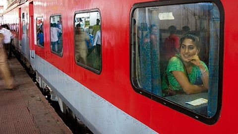 Railway's Gift: Prayagraj-Hubballi Summer Special to Run via Nagpur Major Relief for Passengers