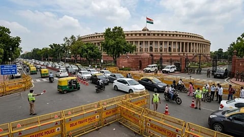delhi traffic advisory parliament monsoon session routes to avoid