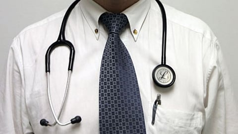 gadchiroli fake doctors action registered clinics health department