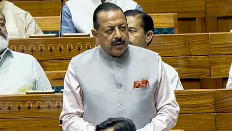 Not ministers... DMs and SDMs take such decisions; government responds to Rahul Gandhi's allegations, denies firing incident.