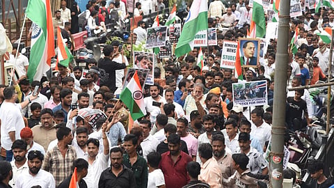 Mumbai Police On CJP Protest