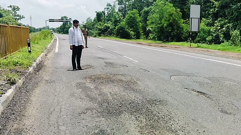 bhandara national highway potholes accident risk nhai action demand