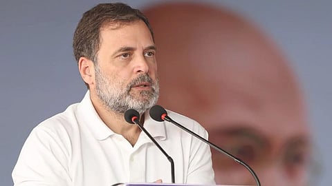 Well done, students... Rahul Gandhi congratulated them on the Education Minister's resignation, saying, "Don't be afraid! The time has come to oust the government."