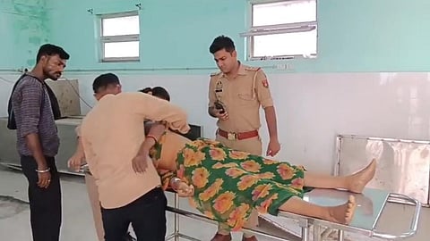 One Killed, Seven Injured as Four Vehicles Collide on Delhi Agra National Highway in Mathura