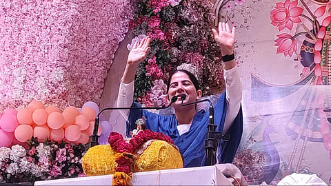 Jaya Kishori Bhagwat Katha in Agra Inspires Parents to Nurture Children and Take Pride Indian Culture