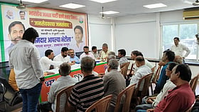 Thane Auto Drivers Rules: ठाणे स्टेशन पर ऑटो चालकों की मनमानी होगी बंद, विधायक संजय केलकर ने दिए सख्त निर्देश