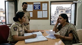 नासिक में सरकारी नौकरी का झांसा देकर 9.75 लाख की ठगी, फर्जी जॉइनिंग लेटर भी दिया, 8 लोगों पर मामला दर्ज