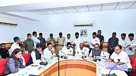 छत्रपति संभाजीनगर में बिजली सुधार योजनाओं को गति देने के निर्देश, सांसद भुमरे ने की समीक्षा