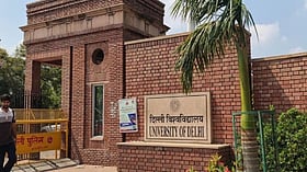 DUSU Election 2026: चुनावी रण में 6 महिलाएं, 4 पदों के लिए चुनाव; यूनिवर्सिटी प्रशासन की तैयारी पूरी