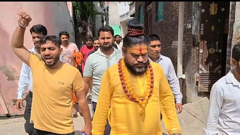 Mathura: दो युवतियों के गायब होने का मामला गहराया, अनहोनी की आशंका को ...