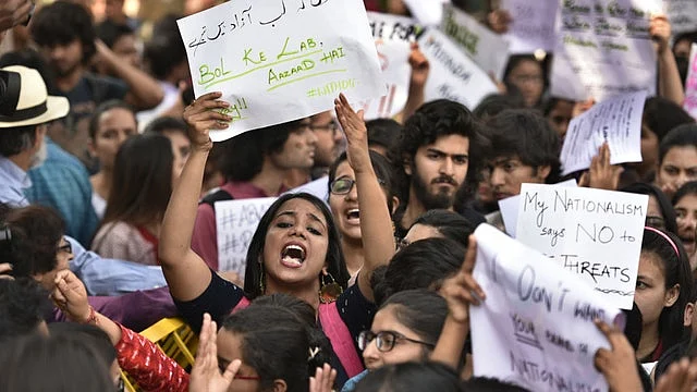 फोटो : Hindustan Times via Getty Images