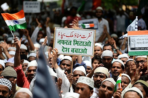 नफरत की सियासत कितने दिन की मेहमान?