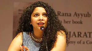 ‘गुजरात फाइल्स’ के प्रकाशन के बाद से मेरी मुश्किलें बढ़ींः राणा अय्यूब