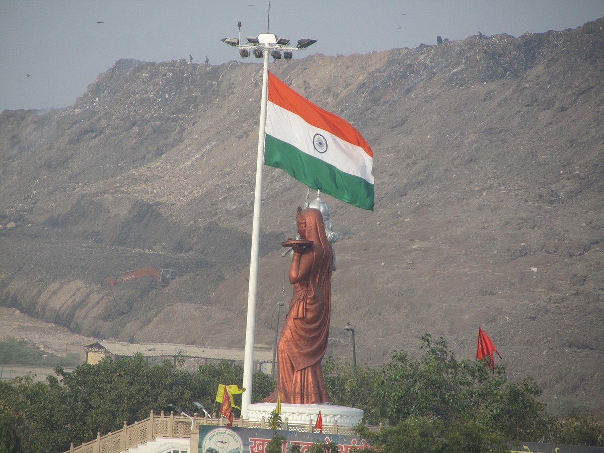 दिल्ली में कचरे का ढेर