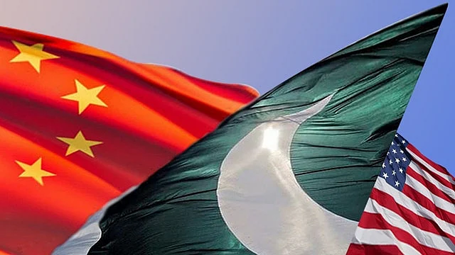 पाकिस्तान : अमेरिका से तलाक, रूस-चीन से निकाह