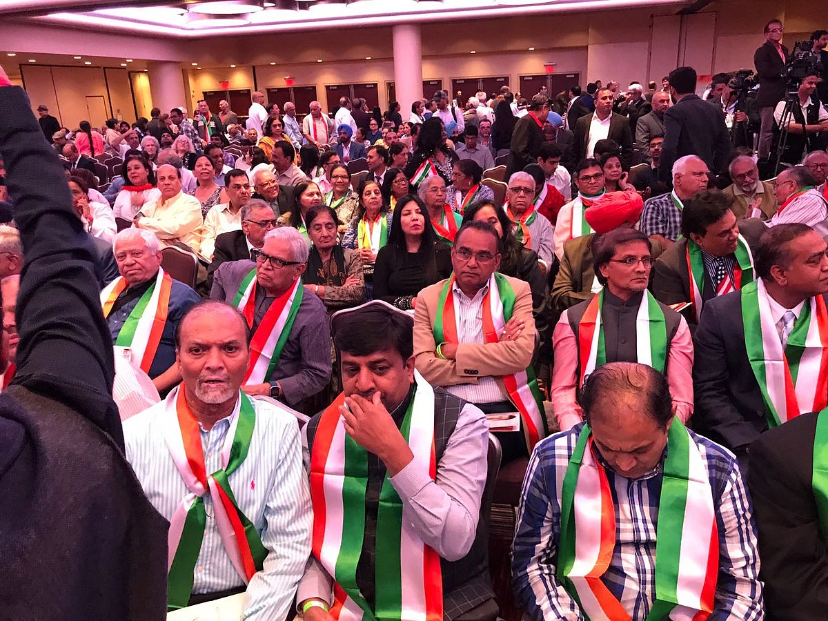 टाइम्स स्क्वायर में राहुल का एनआरआई से संवाद, कहा देश को बांटने पर तुली हैं कुछ ताकतें