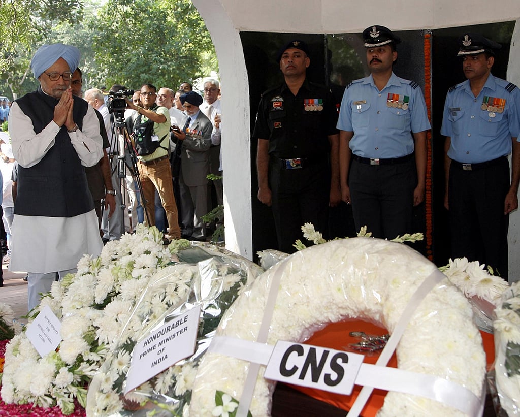 श्रद्धांजलि, विरोध और सुंदरता : 18 सितंबर को तस्वीरों में देश