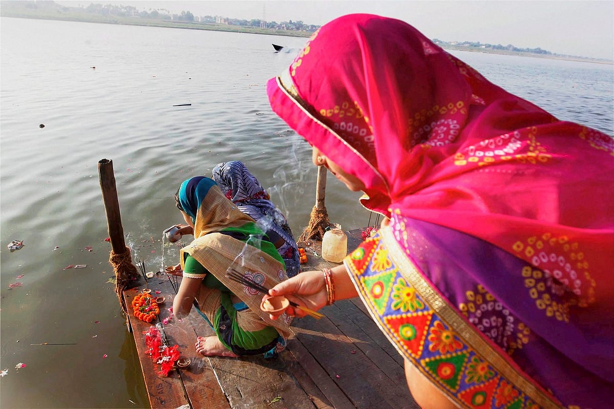 शांति, खूबसूरती और विरोध, ऐसा रहा आज का दिन