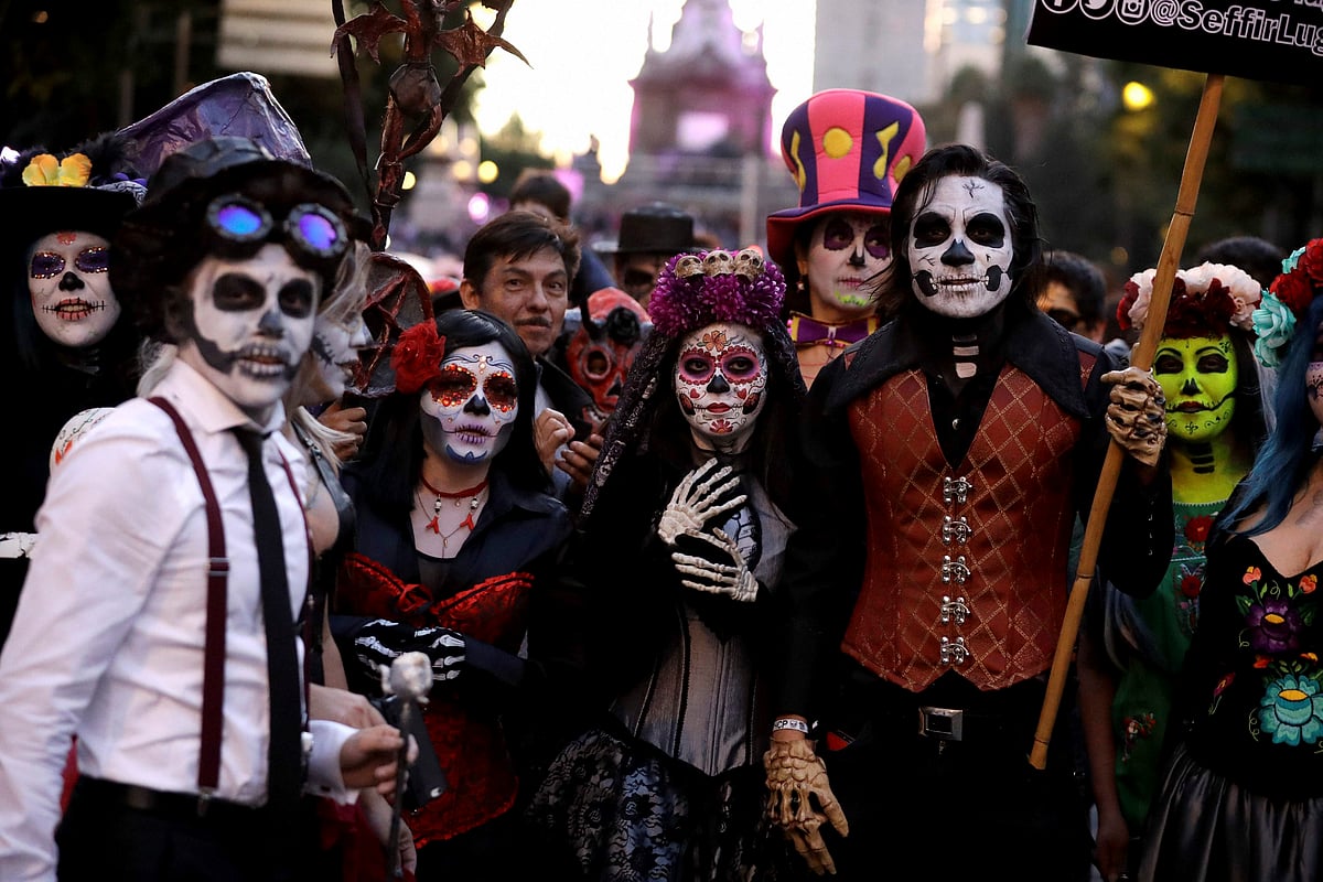 शांति, खूबसूरती और विरोध, ऐसा रहा आज का दिन