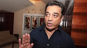 नोटबंदी का समर्थन करने के लिए कमल हासन ने मांगी माफी, कहा, मोदी भी मान लें गलती