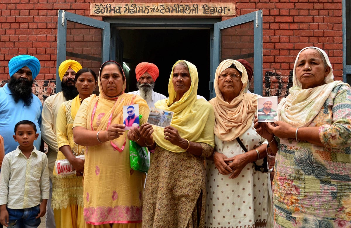 कहीं संगीत, तो कहीं प्रदर्शन, ऐसा रहा 28 अक्टूबर 2017