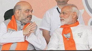 अपने ही राज्य में दूसरों के मोहताज मोदी-शाह, जनसभा तक
करने में छूट रहे पसीने