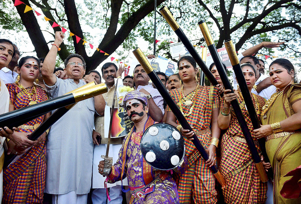 जाफरान की खेती और अनोखे प्रदर्शन...ऐसा रहा 6 नवंबर 2017 का दिन