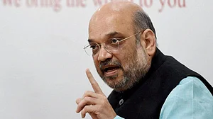 बीजेपी की पहली लिस्ट जारी होने के बाद पार्टी में फूट, कई नेताओं ने दिए इस्तीफे