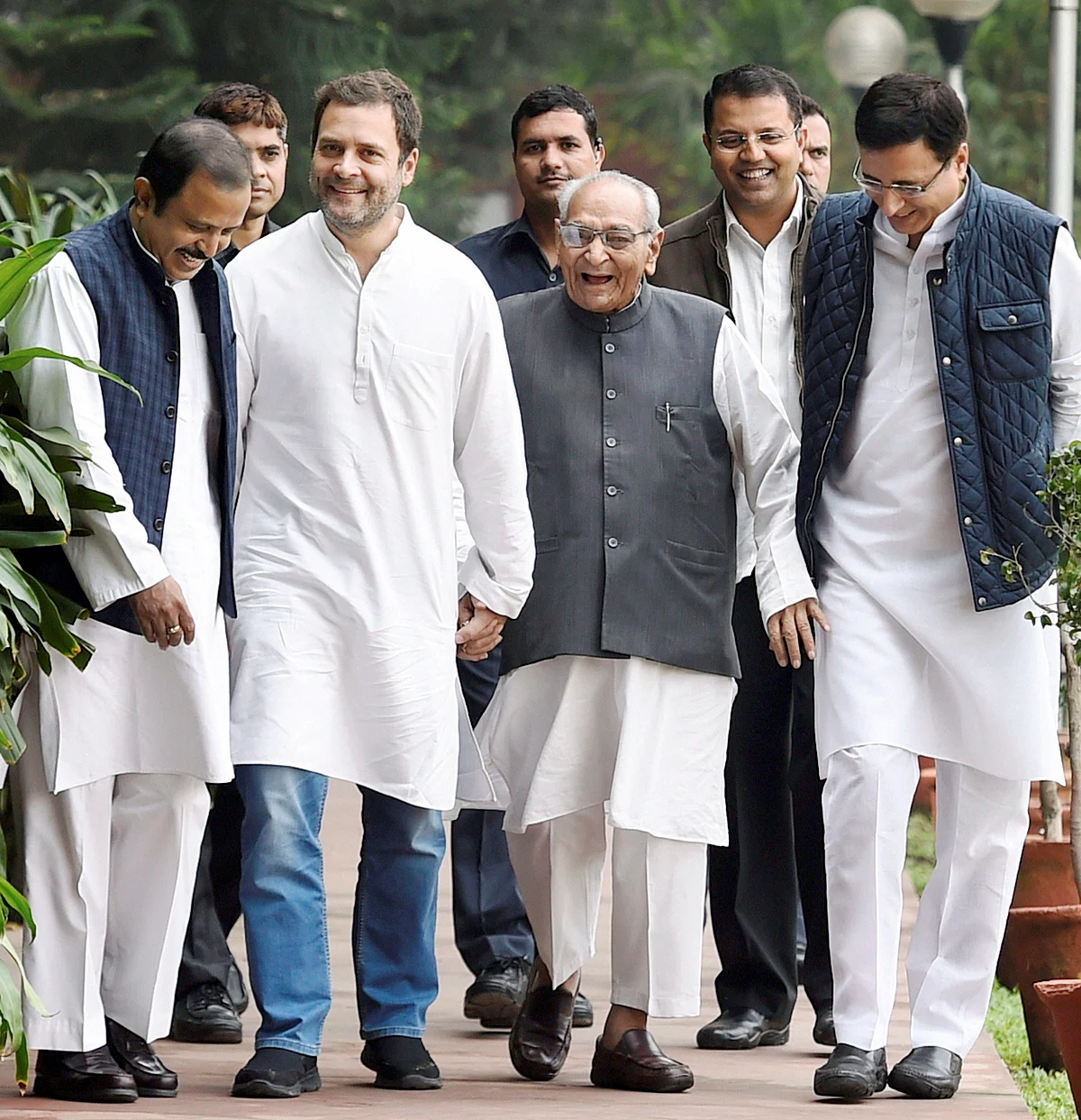 जीवन, मौसम और राजनीति: ऐसा रहा 16 नवंबर का दिन