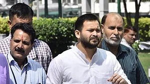 बिहार: राज्यपाल से नीतीश सरकार को बर्खास्त करने की मांग, तेजस्वी ने फागू चौहान को लिखा पत्र