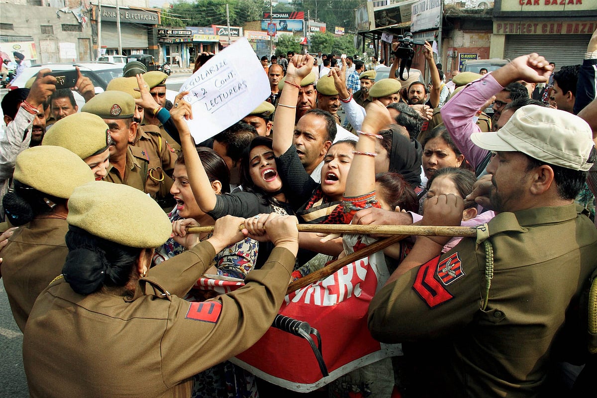 जाफरान की खेती और अनोखे प्रदर्शन...ऐसा रहा 6 नवंबर 2017 का दिन