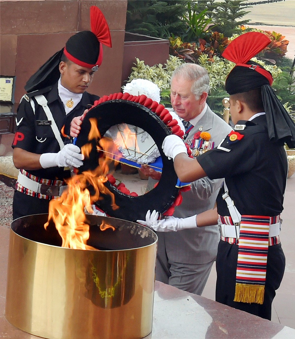 मेहमान, लोकतंत्र और जागरुकता...