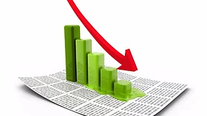 अर्थव्यवस्था के लिए और बुरी खबर: आरबीआई ने दिए महंगाई के संकेत, घाटा पूरा करने के लिए टैक्स बढ़ने की आशंका