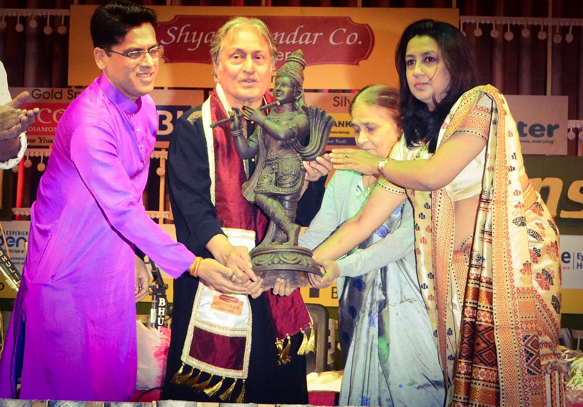 जंगल में सुस्ताता टाइगर और बंजर पेड़ की शाख पर बॉल्ड ईगल: 10 जनवरी की कुछ खास तस्वीरें आपके लिए